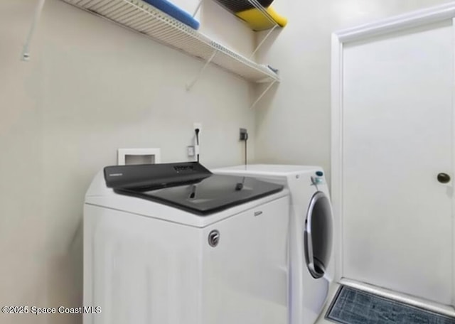 1932 Laramie Cir, Melbourne, FL 32940 - laundry room featuring washer and clothes dryer