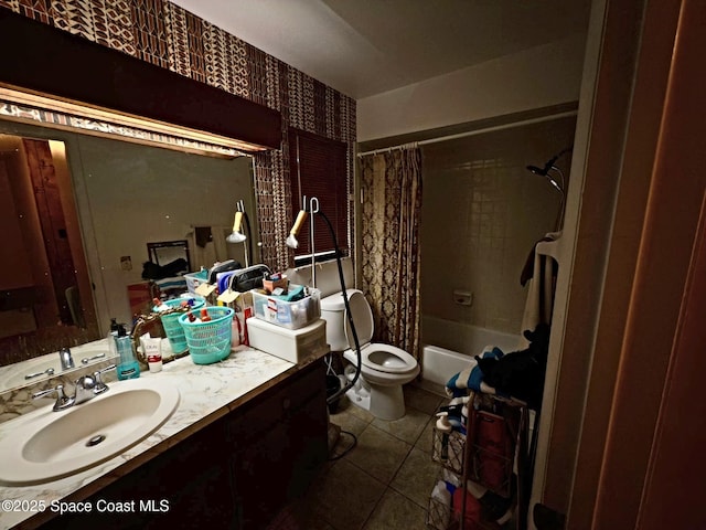 3454 Pheasant Ct, Melbourne, FL 32935 - bathroom with tile patterned floors, toilet, vanity, and shower / bath combination with curtain