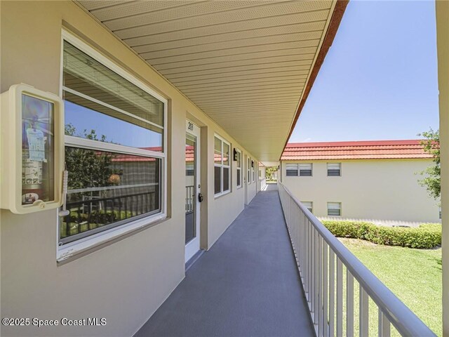 66 Woodland Dr Unit 203, Vero Beach, FL 32962 - photo 3