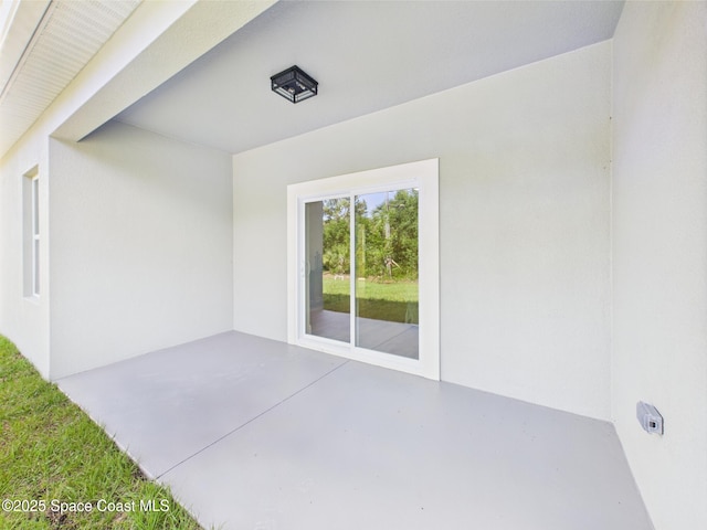 8126 97th Ave, Vero Beach, FL 32967 - view of patio
