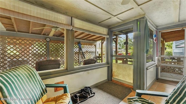 8516 99th Ct, Vero Beach, FL 32967 - sunroom featuring a ceiling fan