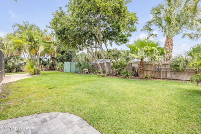 2007 Oak St, Melbourne Beach, FL 32951 - view of yard