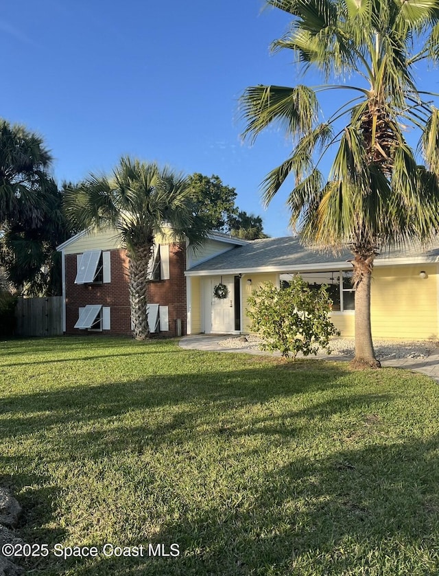 2007 Oak St, Melbourne Beach, FL 32951 - view of front of property