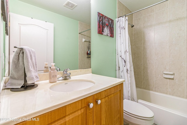 854 Belhurst Ln, Rockledge, FL 32955 - bathroom with vanity, shower / bath combination with curtain, and toilet