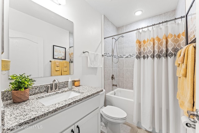 916 Corbin Cir SW, Palm Bay, FL 32908 - bathroom featuring shower / bath combo, vanity, and toilet