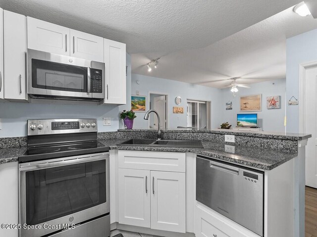 5095 Fairways Cir Unit I102, Vero Beach, FL 32967 - photo 1