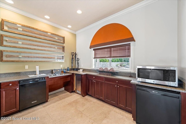 121 Lancha Cir Unit 206, Indian Harbour Beach, FL 32937 - kitchen featuring black dishwasher, dishwasher, stainless steel microwave, crown molding, and recessed lighting