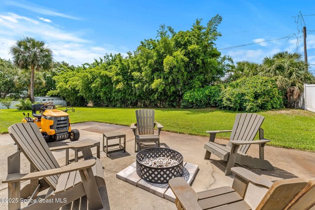 2225 Royal Oaks Dr, Rockledge, FL 32955 - view of patio featuring view of scattered trees