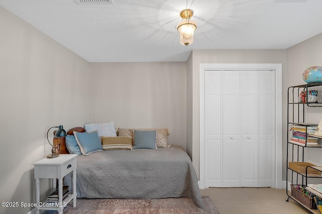 1629 Baseline Ln, Vero Beach, FL 32967 - carpeted bedroom with a closet