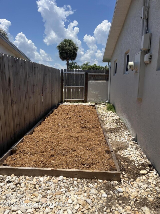 629 Verbenia Dr, Satellite Beach, FL 32937 - view of yard