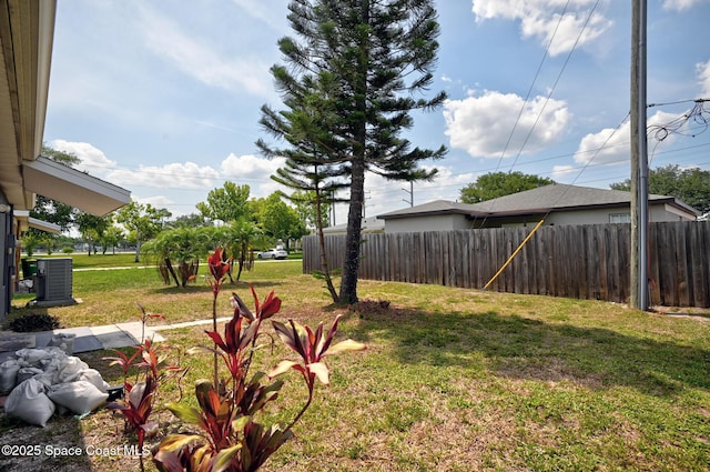 824 Temple St, Cocoa, FL 32922 - view of yard with central AC