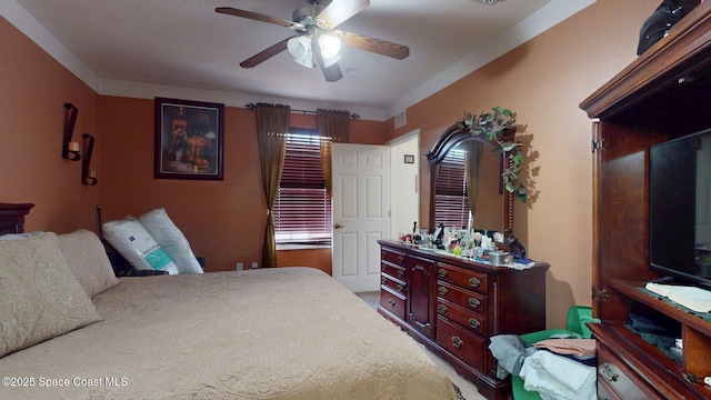824 Temple St, Cocoa, FL 32922 - bedroom with ceiling fan