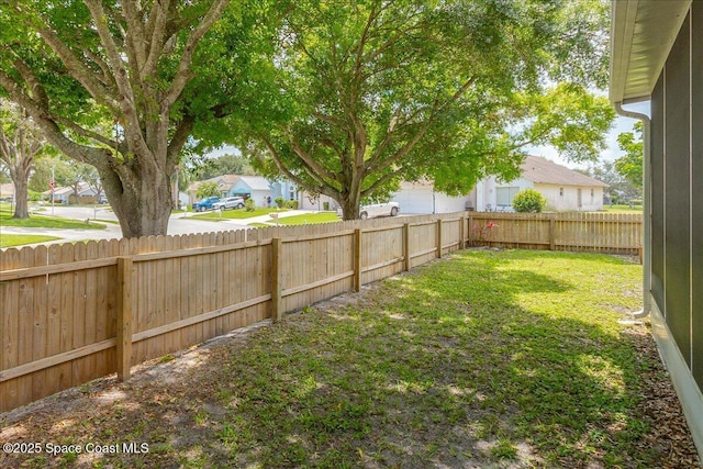 2508 Coral Ridge Cir, Melbourne, FL 32935 - view of yard with a residential view