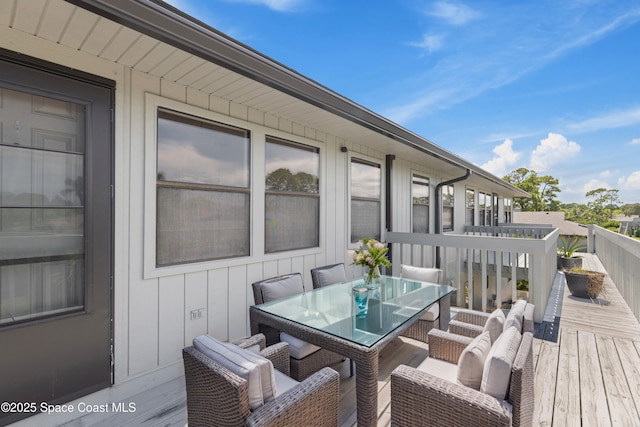 633 Centre Ct SW Unit 202, Vero Beach, FL 32962 - photo 2