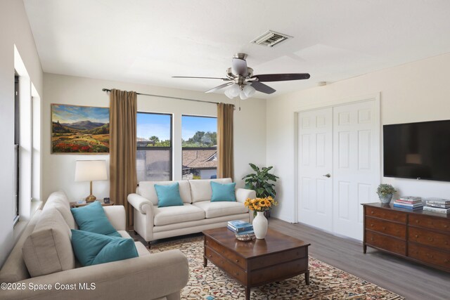 633 Centre Ct SW Unit 202, Vero Beach, FL 32962 - photo 8