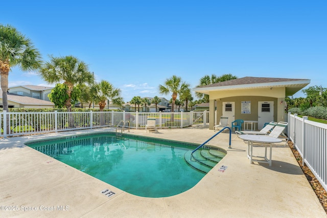 262 Prince William Ct, Satellite Beach, FL 32937 - community pool with a patio area and a fenced backyard