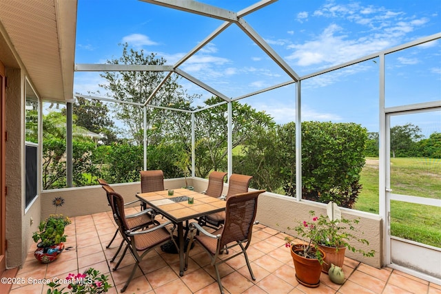 4341 Aberdeen Cir, Rockledge, FL 32955 - sunroom / solarium with outdoor dining area