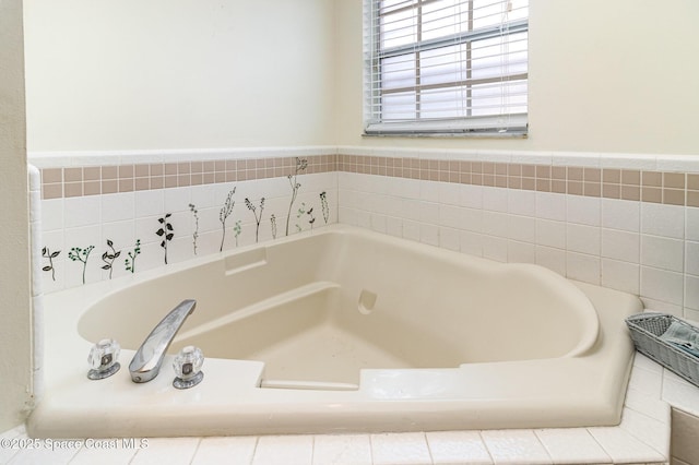 409 Americana Blvd NE, Palm Bay, FL 32907 - bathroom with a bath