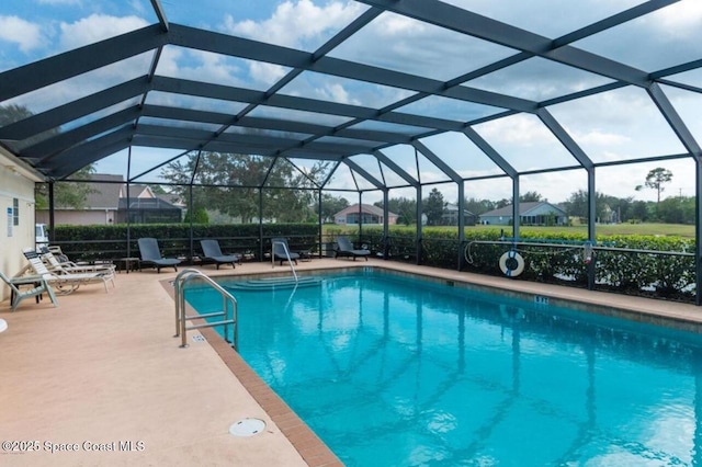 2020 Twelve Oaks Dr SE, Palm Bay, FL 32909 - community pool with a patio
