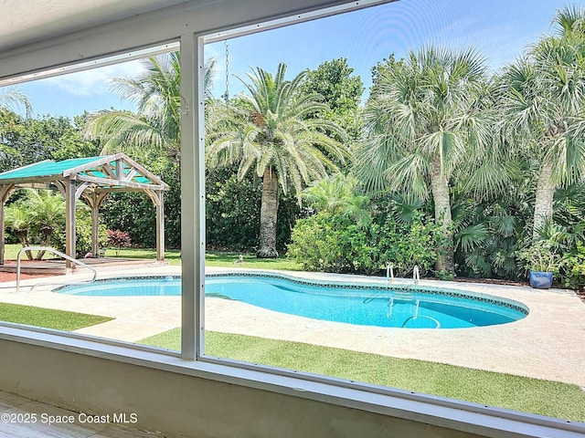 201 Woody Cir, Melbourne Beach, FL 32951 - view of outdoor pool
