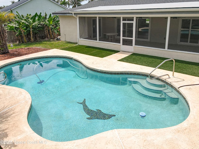 201 Woody Cir, Melbourne Beach, FL 32951 - view of swimming pool featuring a sunroom