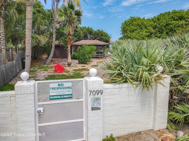 201 Woody Cir, Melbourne Beach, FL 32951 - exterior view