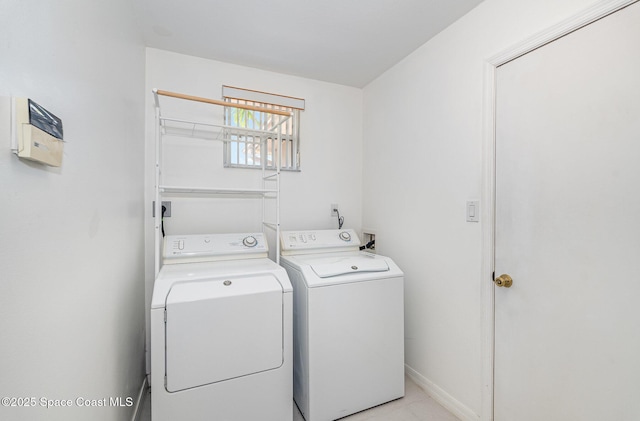 1555 Knoll Ridge Dr, Melbourne, FL 32940 - laundry room with washer and dryer
