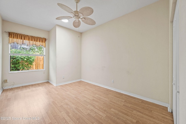 638 Brockton Way W, Melbourne, FL 32904 - unfurnished room with light wood-style flooring, a ceiling fan, and baseboards