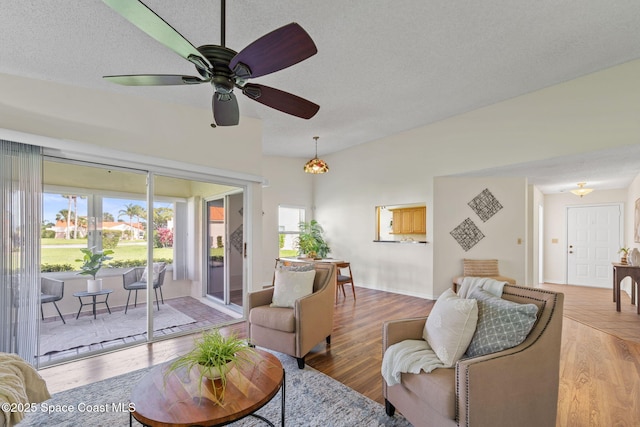 763 Green Valley Ln, Melbourne, FL 32940 - photo 3