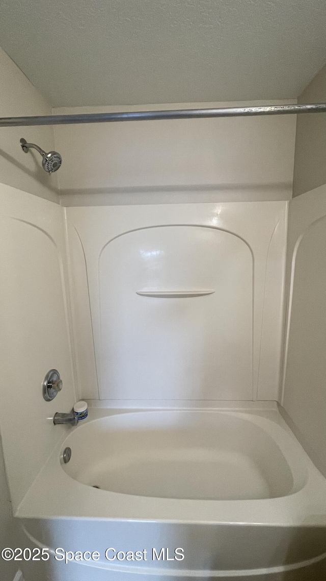 975 Luminary Cir Unit 103, Melbourne, FL 32901 - full bath featuring shower / bathtub combination