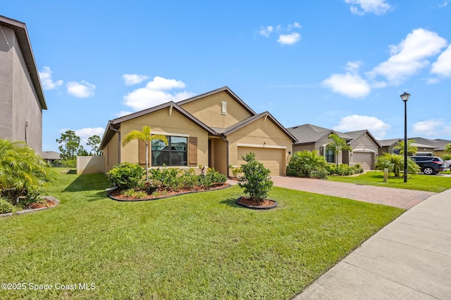 637 Old Country Rd SE, Palm Bay, FL 32909 - ranch-style home featuring stucco siding, driveway, an attached garage, a front lawn, and a residential view