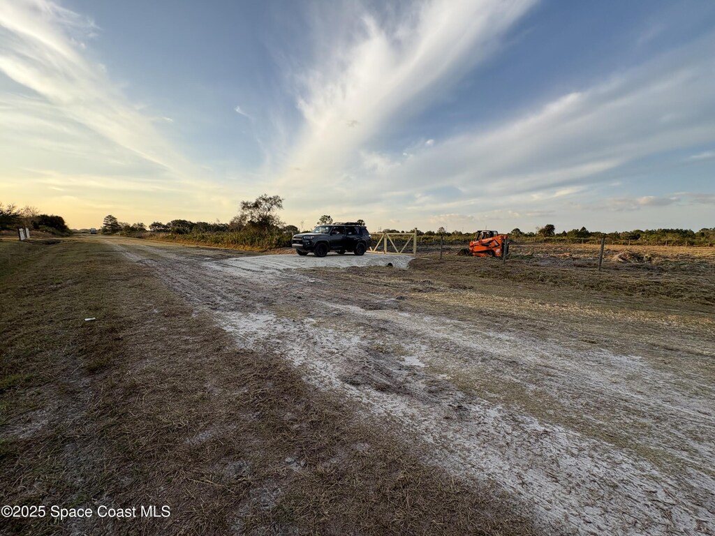 18023 NW 294th St, Okeechobee, FL 34972