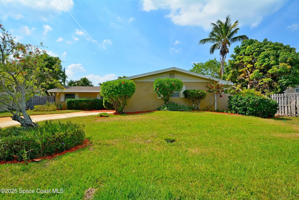 1104 Sioux Dr, Indian Harbour Beach, FL 32937 - view of yard