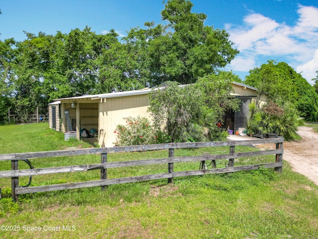 750 SW 91st Pl, Ocala, FL 34476 - view of front of house featuring an outbuilding