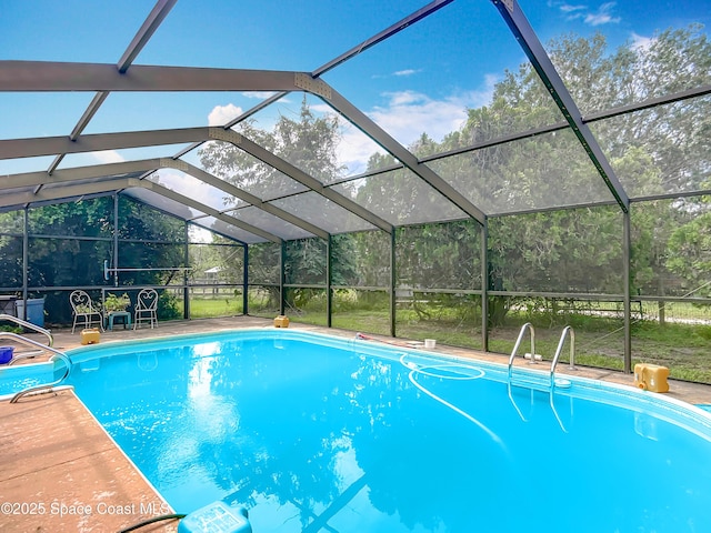 750 SW 91st Pl, Ocala, FL 34476 - outdoor pool with glass enclosure and a patio area