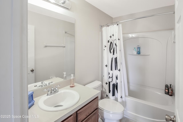 4345 Millicent Cir, Melbourne, FL 32901 - full bath with toilet, vanity, and shower / bath combo with shower curtain