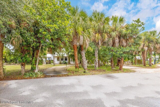 7486 Livingstone Ln, Melbourne, FL 32904 - photo 34