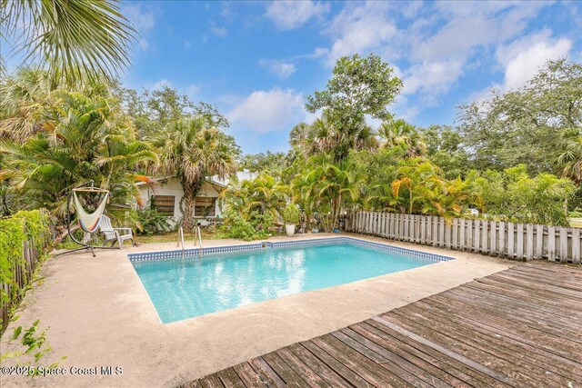 7486 Livingstone Ln, Melbourne, FL 32904 - photo 30