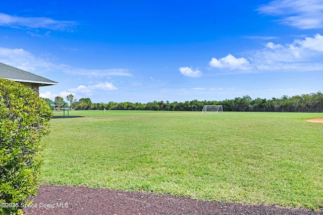 5256 Mansford Pl, Melbourne, FL 32940 - view of yard featuring an area for sports
