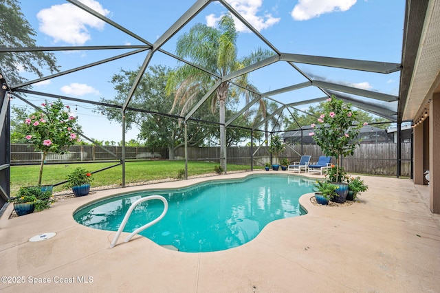 5256 Mansford Pl, Melbourne, FL 32940 - view of swimming pool with a patio area and a lanai