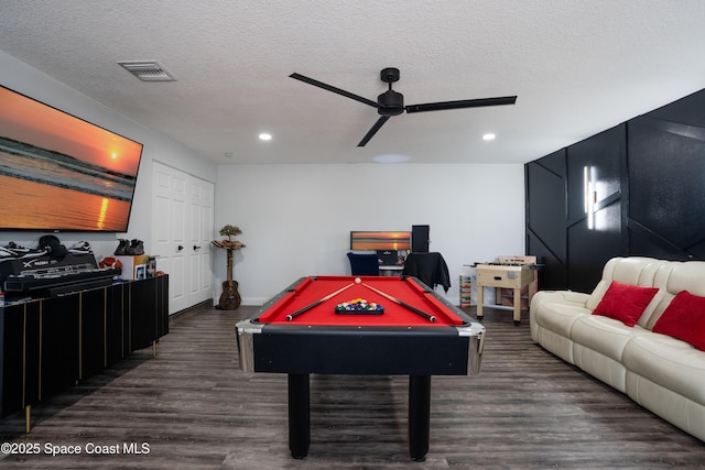 629 Tupelo Dr, Melbourne, FL 32935 - rec room with ceiling fan, wood finished floors, billiards table, recessed lighting, and a textured ceiling