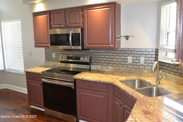 670 Lakewood Ln, Titusville, FL 32780 - photo 6