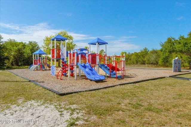 817 Seven Gables Cir SE, Palm Bay, FL 32909 - community play area featuring a yard