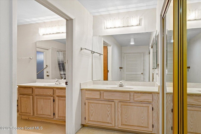 1181 Fairway Ct NE, Palm Bay, FL 32905 - full bath featuring two vanities