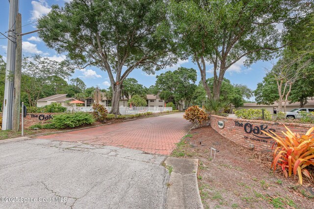 1600 Woodland Dr Unit 4105, Rockledge, FL 32955 - view of decorative road