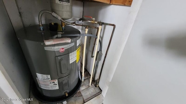 1666 Terrace St, Cocoa, FL 32922 - utilities featuring water heater