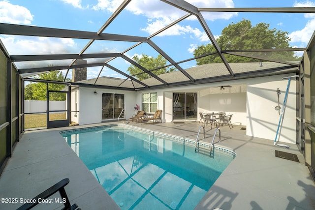 16190 SW 16th Ct, Ocala, FL 34473 - outdoor pool featuring a patio area, outdoor dining space, and a lanai