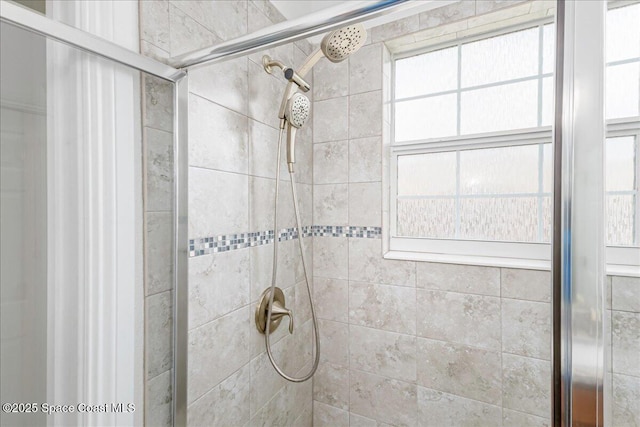 1475 Isabella Dr Unit 101, Melbourne, FL 32935 - bathroom with a shower stall