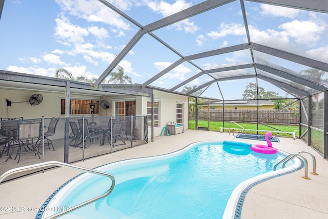 957 Waialae Cir NE, Palm Bay, FL 32905 - view of pool featuring a patio and glass enclosure
