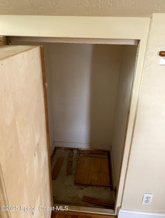 199 Skyline Ct, Satellite Beach, FL 32937 - view of closet
